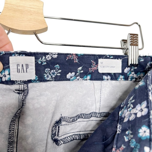 GAP Slim City Crop Twill Navy Blue Ditsy Floral Print Pants - Picture 8 of 11